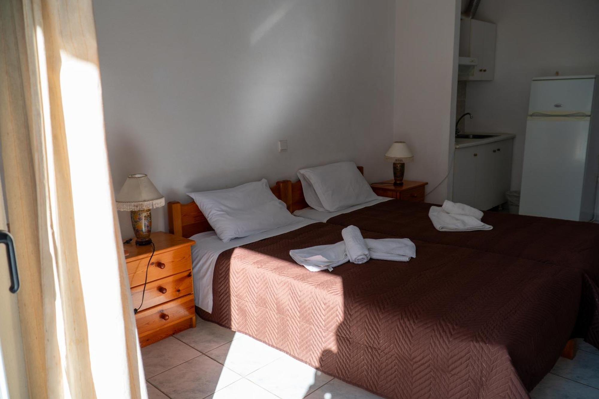 Pagona Hotel Лутра Едипсу Екстериор снимка