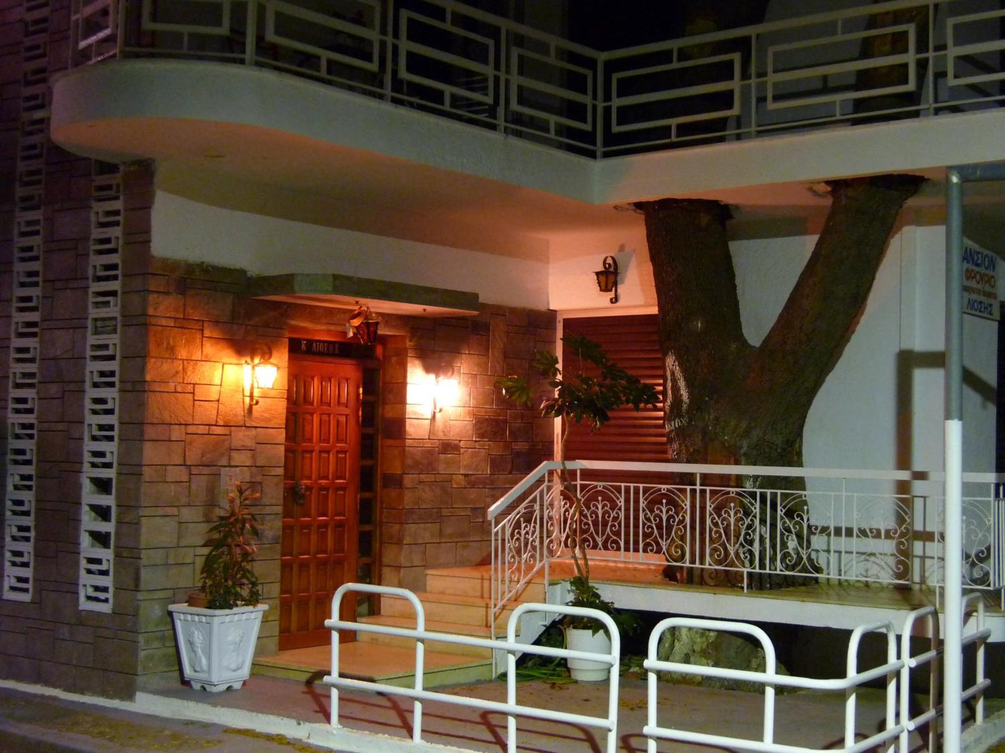Pagona Hotel Лутра Едипсу Екстериор снимка