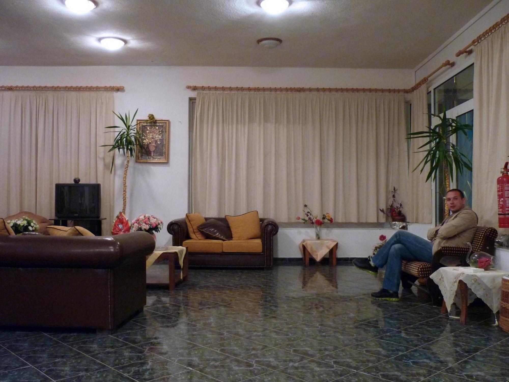 Pagona Hotel Лутра Едипсу Екстериор снимка